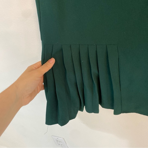 ZARA- Hunter Green Short Sleeve Crew Neck Pleated Hem Shift Dress Medium - Picture 4 of 8